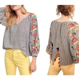 Floreat Anthropologie Striped Floral Embroidered‎ Tassel Back Blouse Blue White